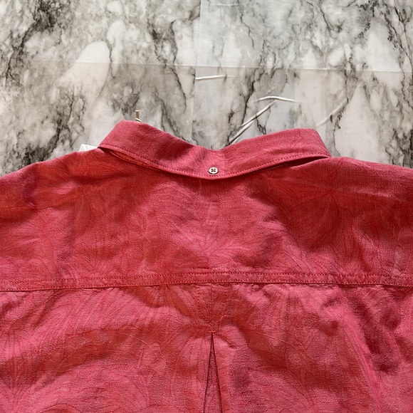 New! Tommy Bahama Button-Down Shirt - Picture 10 of 11
